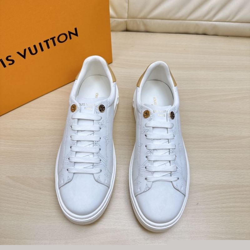 l**is V*t*n sneakers